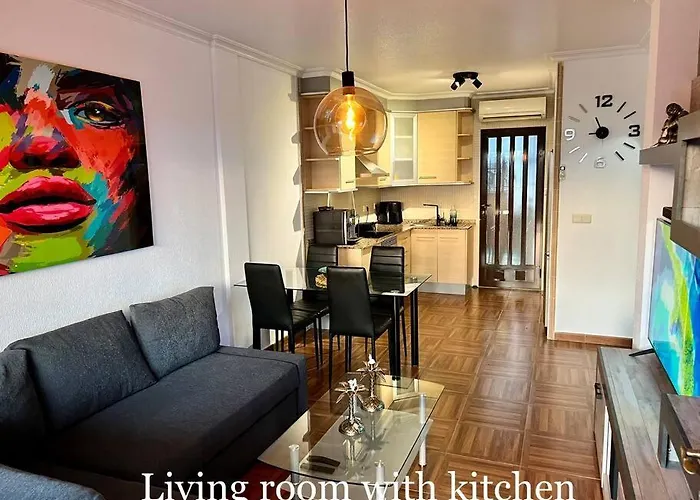 Casa De Holm * 托雷维耶哈