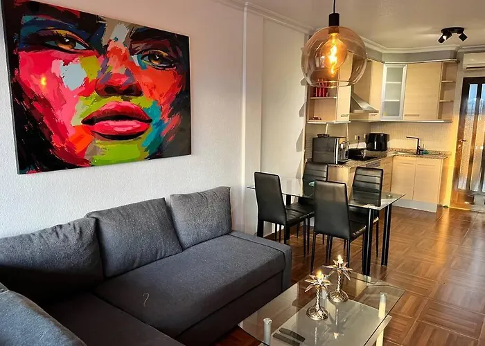 Casa De Holm * 托雷维耶哈